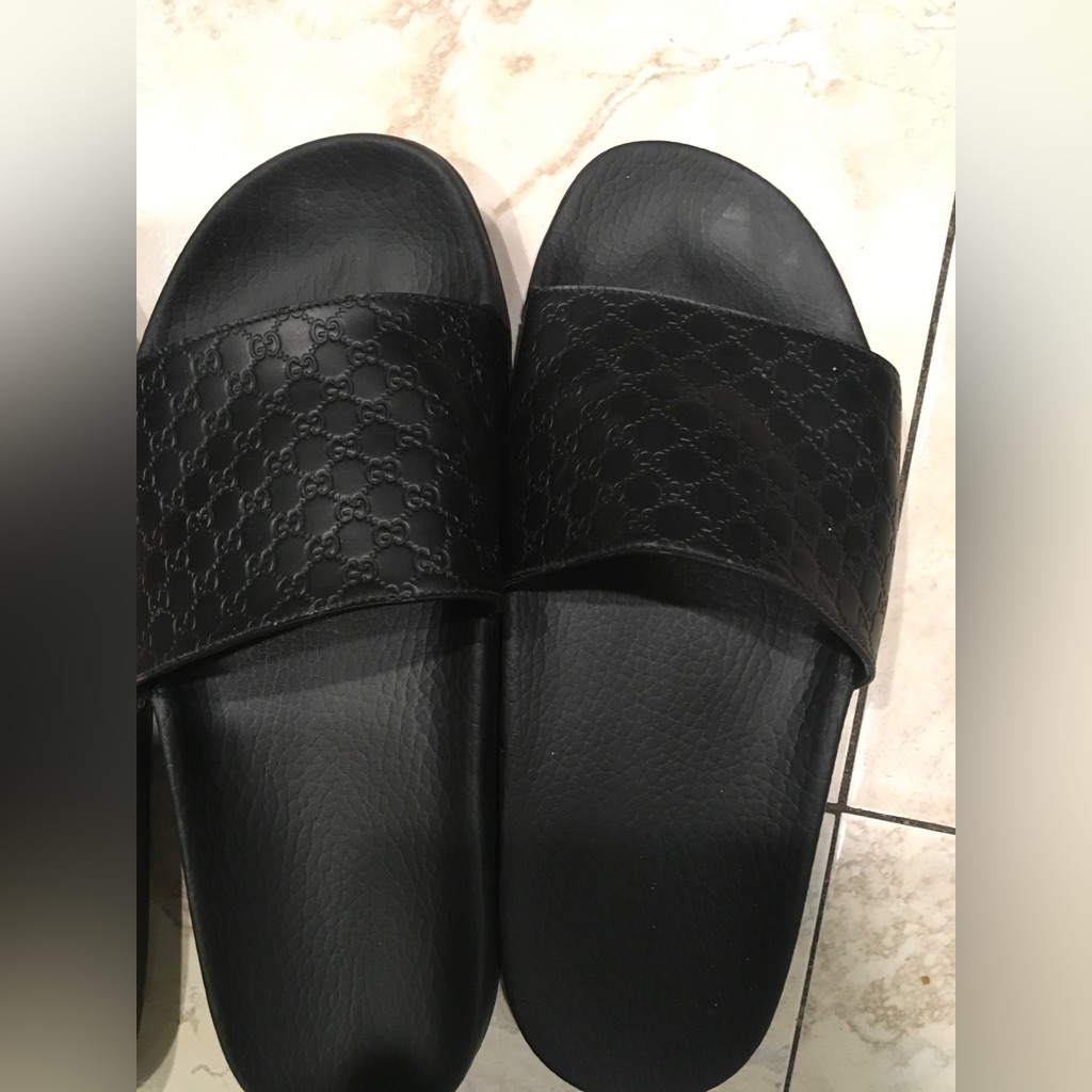 Gucci Pool Slides Sz 41 In Good Preowned Condition